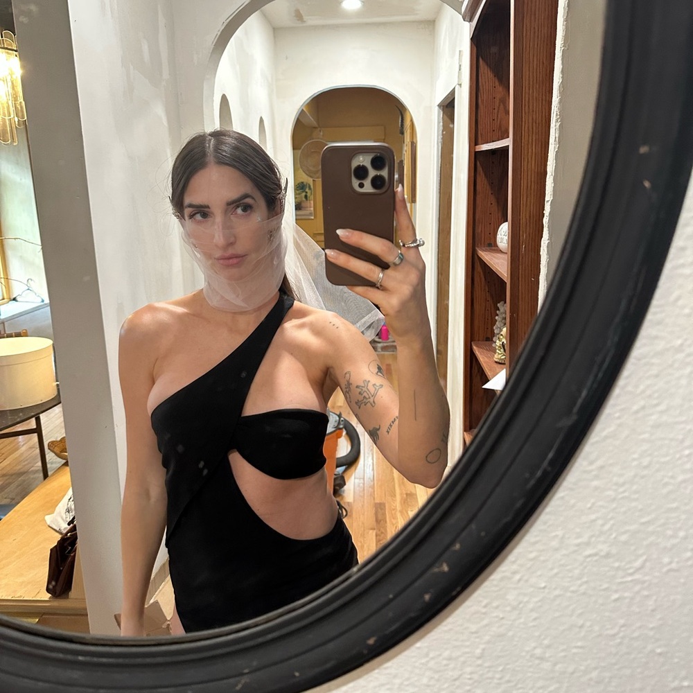 Mônot Black One Shoulder Dress - Picture 12 of 14